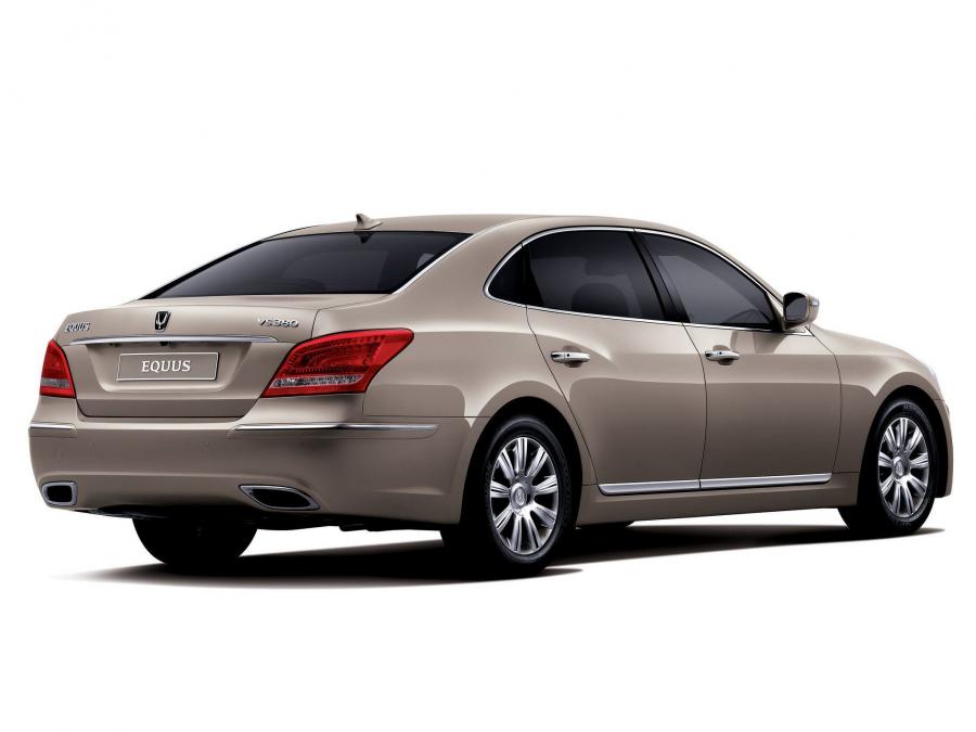  Hyundai Equus 2009 года  (фото 28 из 128)